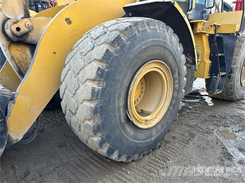 CAT 966M Wheel Loader Gumikerekes homlokrakodók