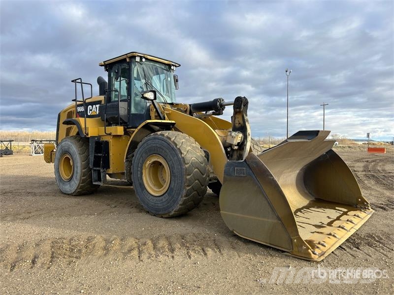 CAT 966M Wheel Loader Gumikerekes homlokrakodók