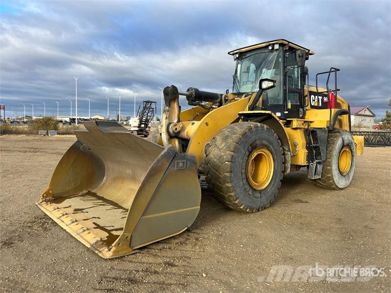 CAT 966M Wheel Loader Gumikerekes homlokrakodók