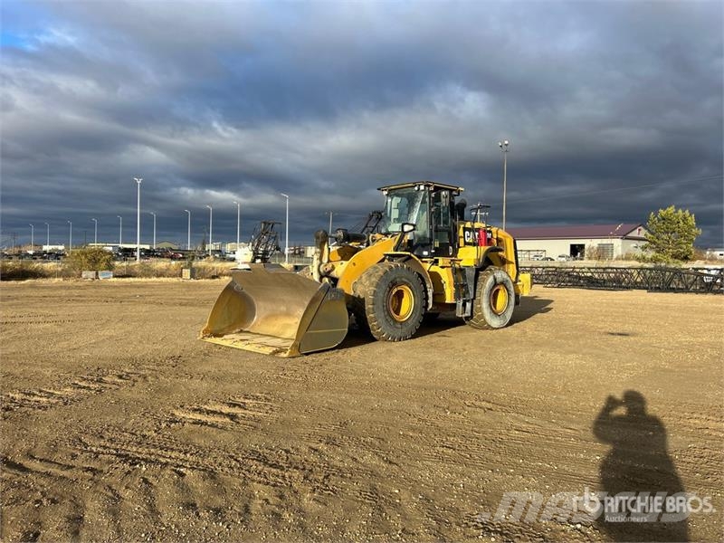 CAT 966M Wheel Loader Gumikerekes homlokrakodók