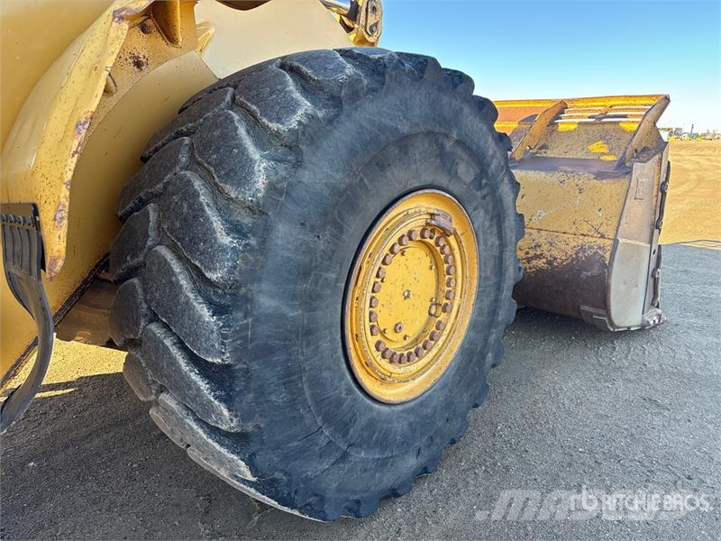 CAT 980K لوادر بعجل