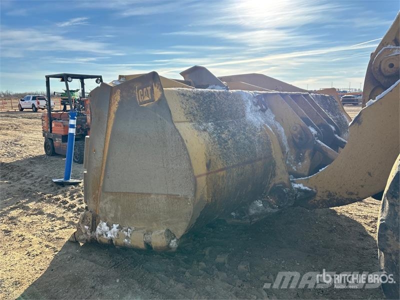 CAT 980M Gumikerekes homlokrakodók