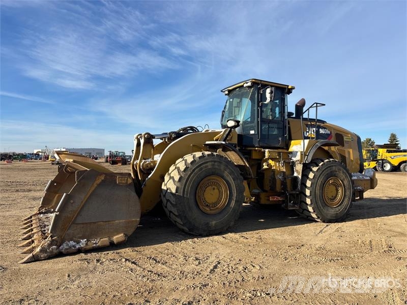 CAT 980M Gumikerekes homlokrakodók