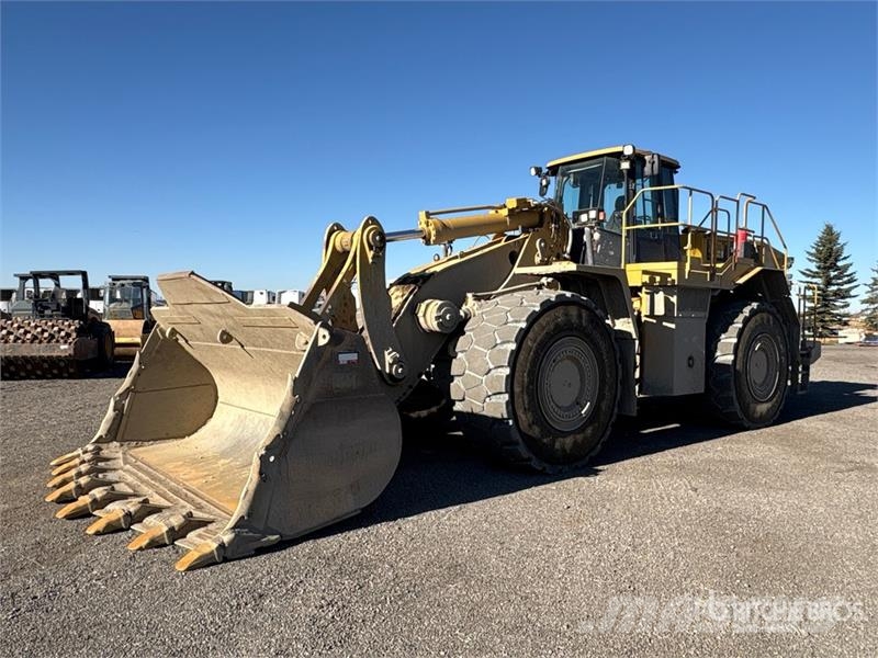CAT 988H Iekrāvēji uz riteņiem