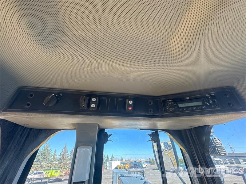 CAT 988H Iekrāvēji uz riteņiem
