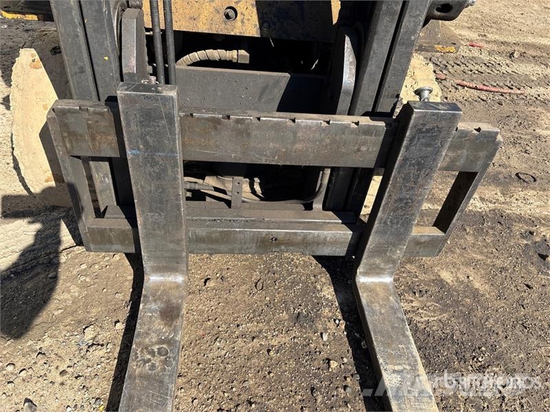 CAT C5000-LP 5000 lb Cushion Tire Forklift Targoncák-Egyéb