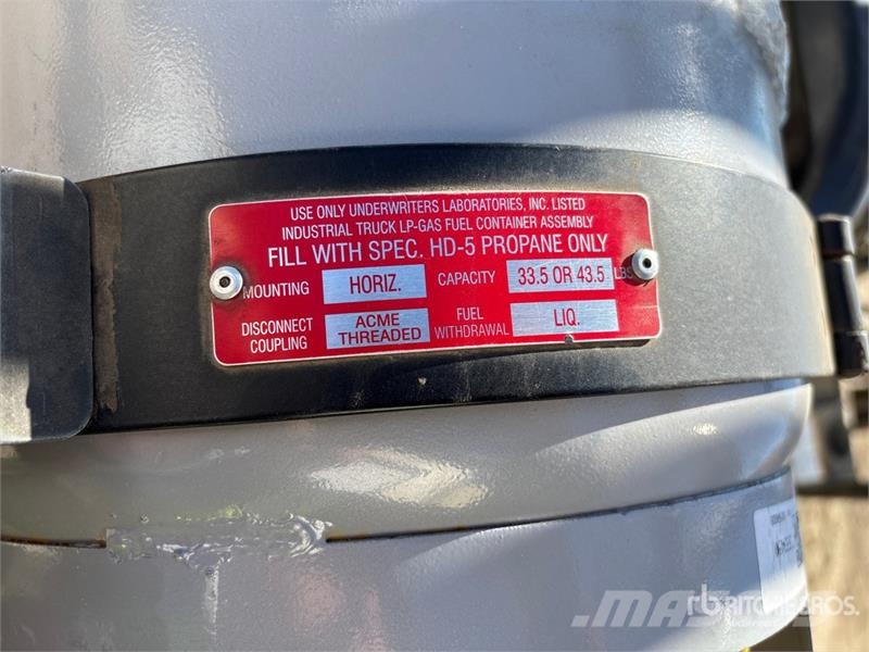 CAT C5000-LP 5000 lb Cushion Tire Forklift Targoncák-Egyéb