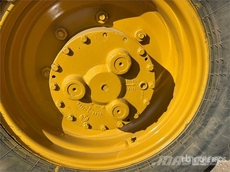 CAT CP433 Padfoot Drum Compactor Οδοστρωτήρες μονού κυλίνδρου