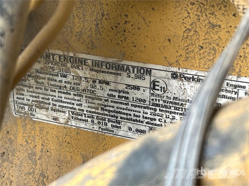 CAT CS563E Vibratory Smooth Drum Compactor 싱글 드럼 롤러