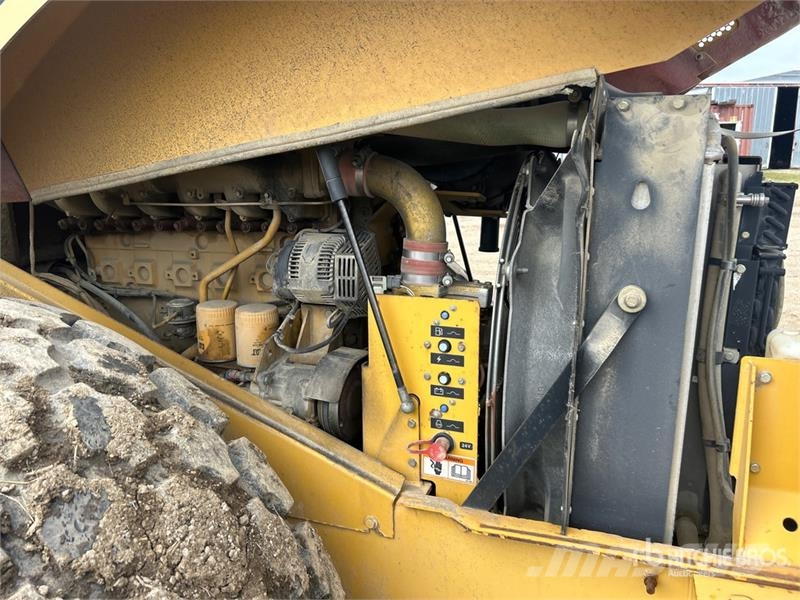 CAT CS563E Vibratory Smooth Drum Compactor 싱글 드럼 롤러