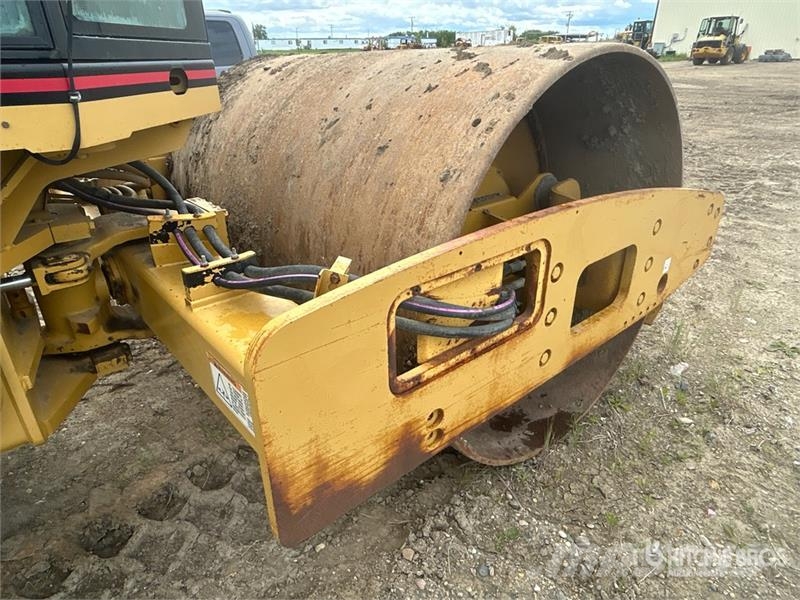 CAT CS563E Vibratory Smooth Drum Compactor 싱글 드럼 롤러