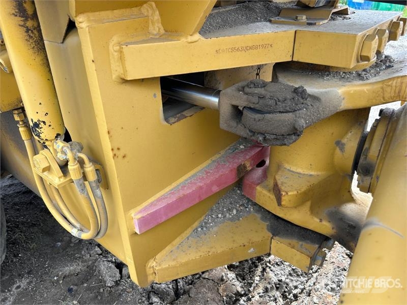 CAT CS563E Vibratory Smooth Drum Compactor 싱글 드럼 롤러