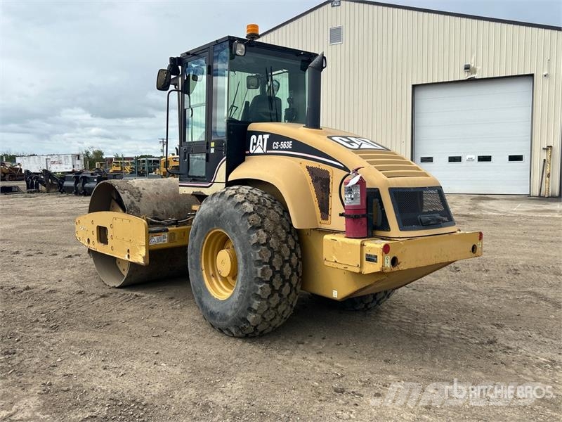 CAT CS563E Vibratory Smooth Drum Compactor 싱글 드럼 롤러