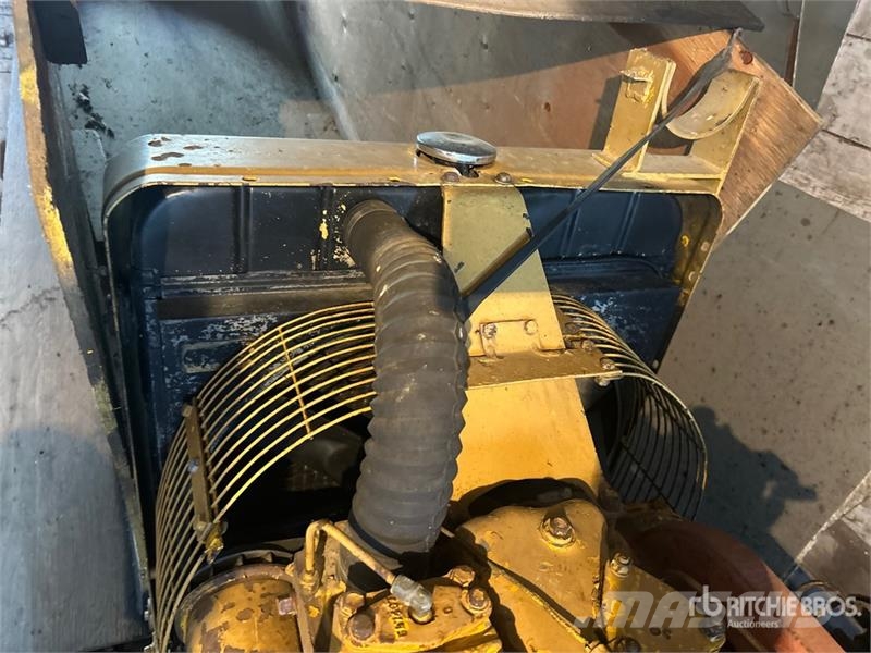 CAT D333 150 kW Skid-Mounted Generator Set Dizelski agregati