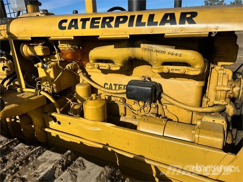 CAT D4 Buldozere pe senile