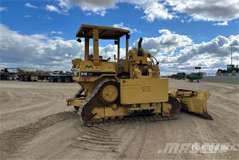 CAT D4H LGP Combination Pipelayer w/ Midwestern M24C C Ukladače potrubia