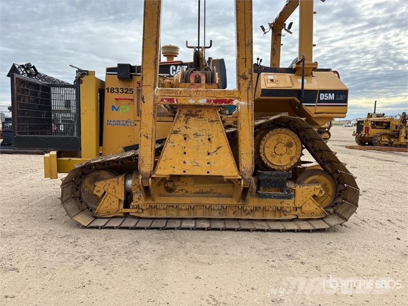 CAT D5M LGP Pipelayer w/ Midwestern M540 Conversion Cauruļvadu buldozeri