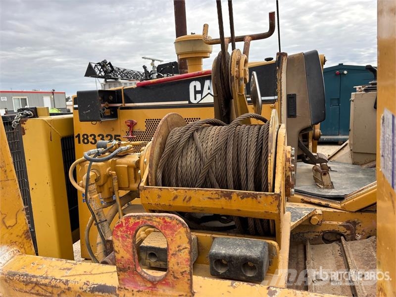 CAT D5M LGP Pipelayer w/ Midwestern M540 Conversion Cauruļvadu buldozeri