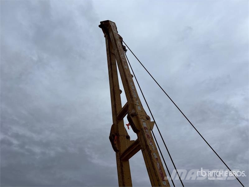 CAT D5M LGP Pipelayer w/ Midwestern M540 Conversion Cauruļvadu buldozeri