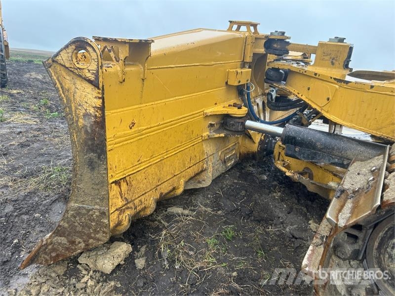 CAT D6 XE 履帶推土機