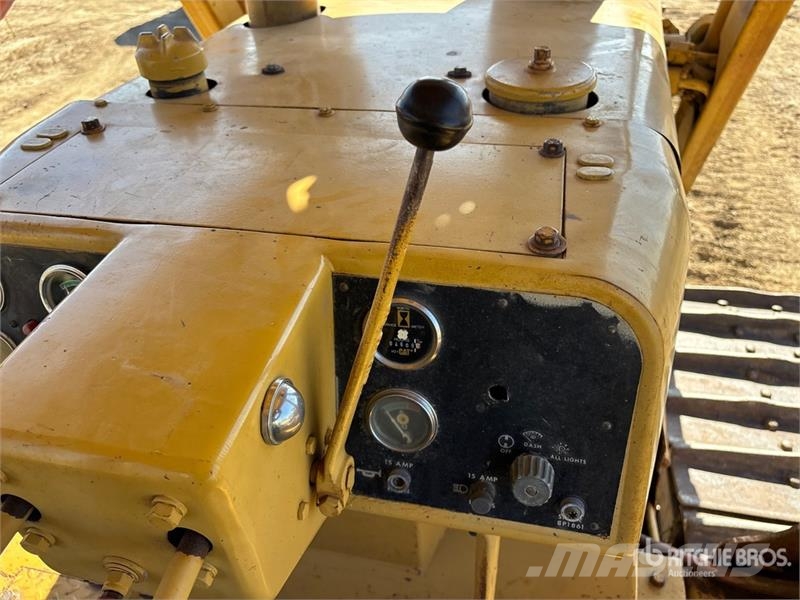 CAT D6D Crawler Dozer Crawler dozers