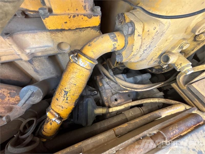 CAT D6D Crawler Dozer Crawler dozers