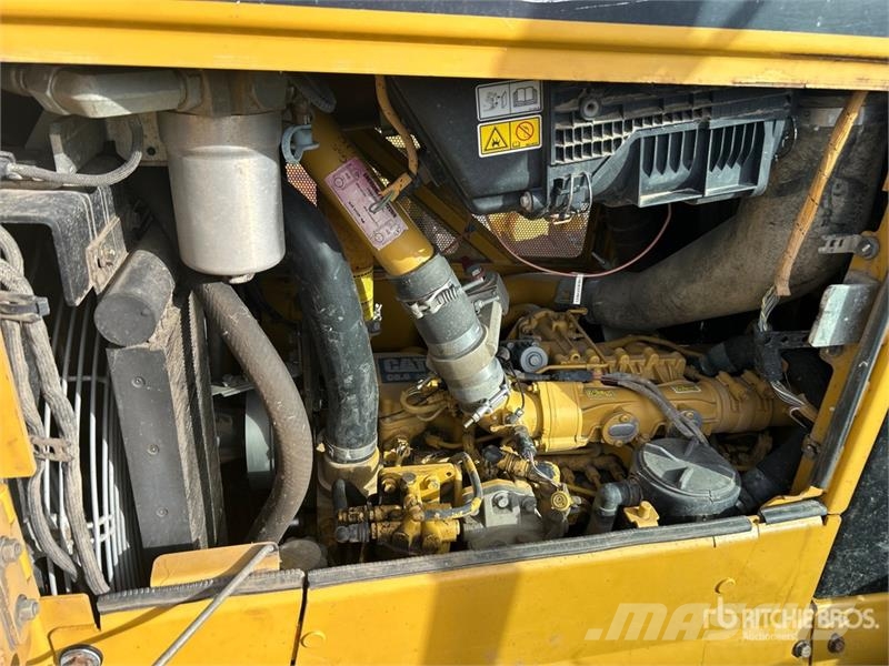 CAT D6N LGP Crawler Dozer Гусеничні бульдозери