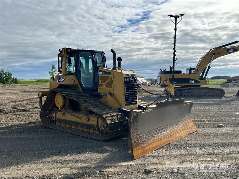 CAT D6N LGP Crawler Dozer Гусеничні бульдозери
