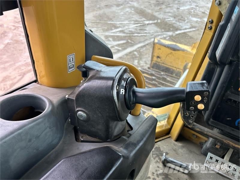 CAT D6N LGP Crawler Dozer Buldožerji goseničarji