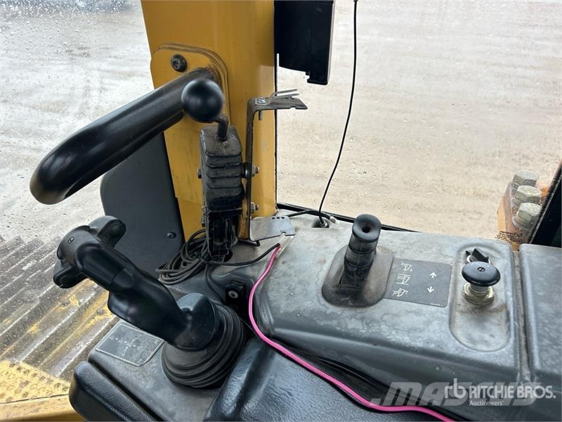 CAT D6N LGP Crawler Dozer Buldožerji goseničarji