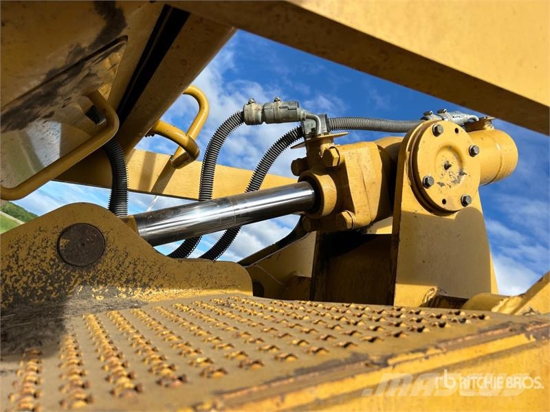 CAT D6N LGP Crawler Dozer Гусеничні бульдозери