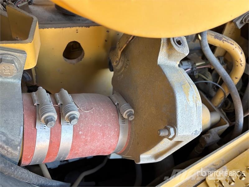 CAT D6R XL Series II Crawler dozers