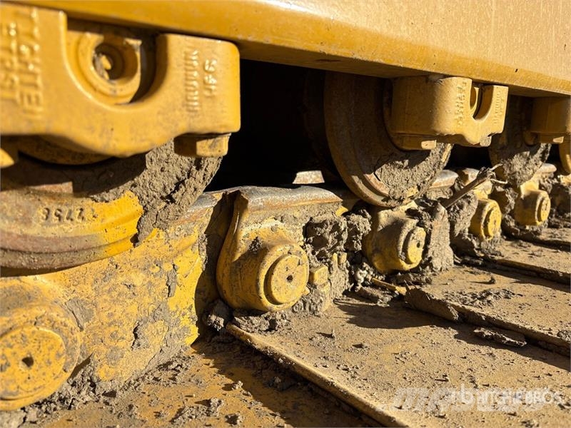 CAT D6R XL Series II Crawler dozers