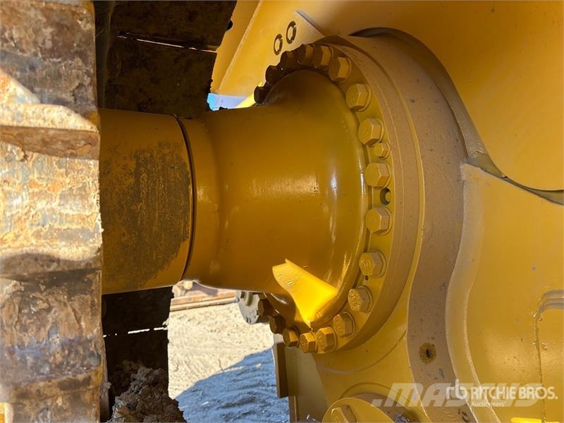 CAT D6R XL Series II Crawler dozers