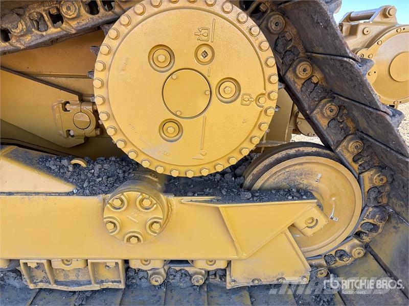CAT D6R XL Series II Crawler dozers