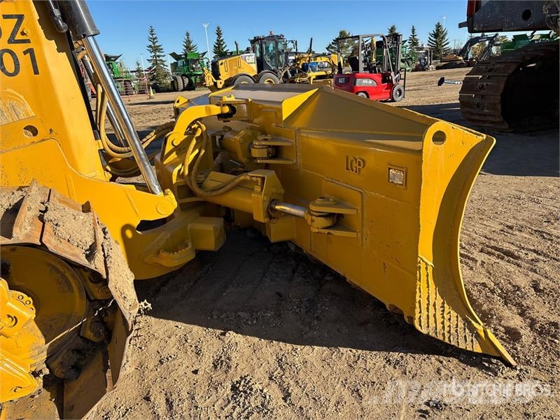CAT D6R XL Series II Crawler dozers