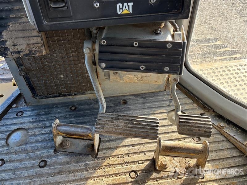 CAT D6R XL Series II Crawler dozers