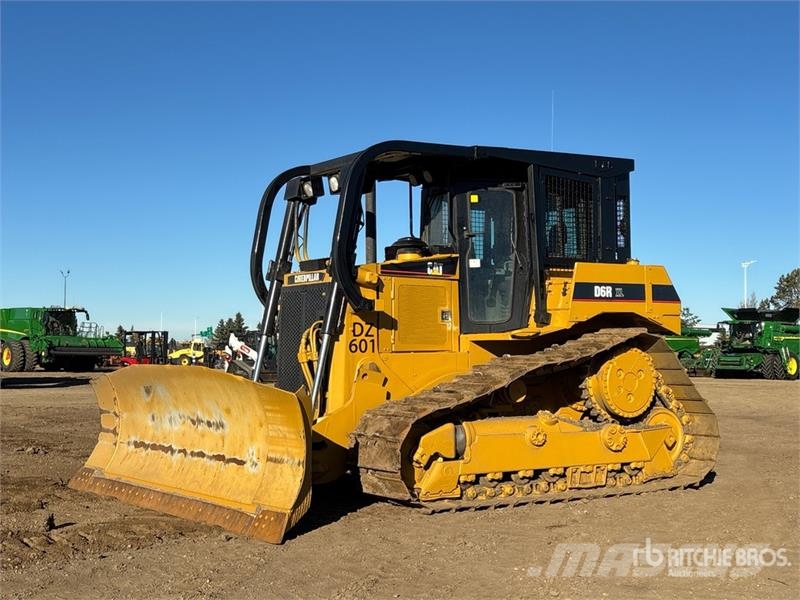 CAT D6R XL Series II Crawler dozers