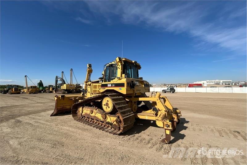 CAT D6R XW Series III Kāpurķēžu buldozeri