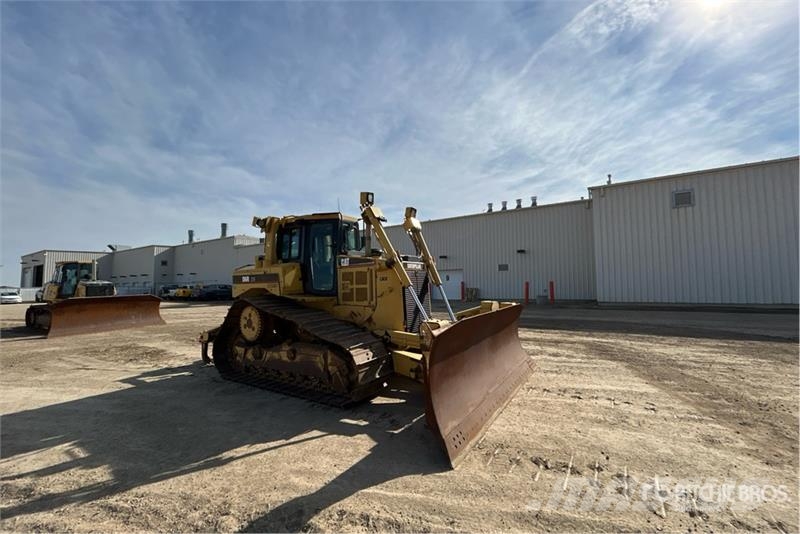 CAT D6R XW Series III Kāpurķēžu buldozeri