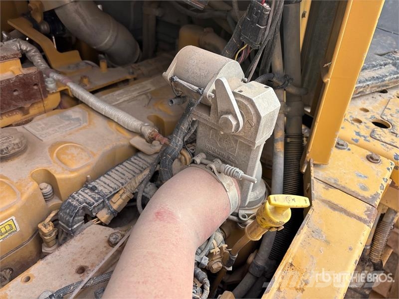 CAT D6T LGP Crawler Dozer Bulldozer