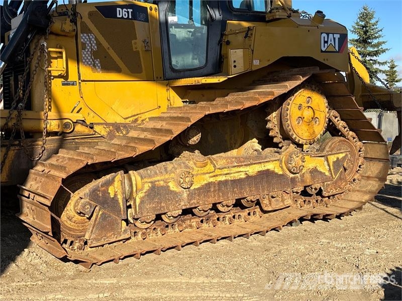 CAT D6T LGP Crawler Dozer (Inoperable) Buldožeri gusjeničari