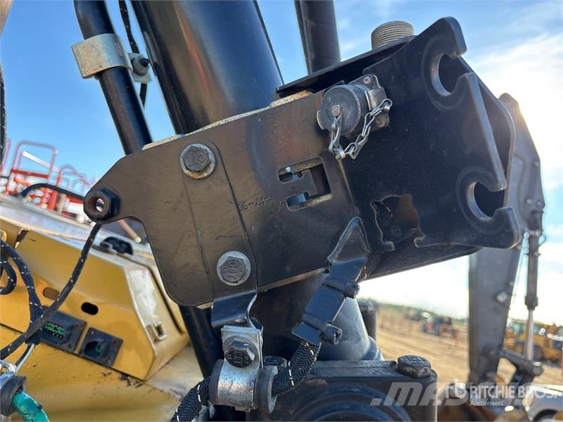 CAT D6T LGP Crawler Dozer (Inoperable) Buldožeri gusjeničari