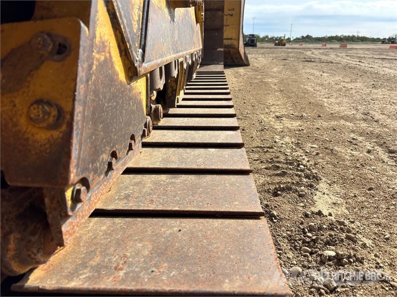 CAT D6T LGP Crawler Dozer Верижни булдозери