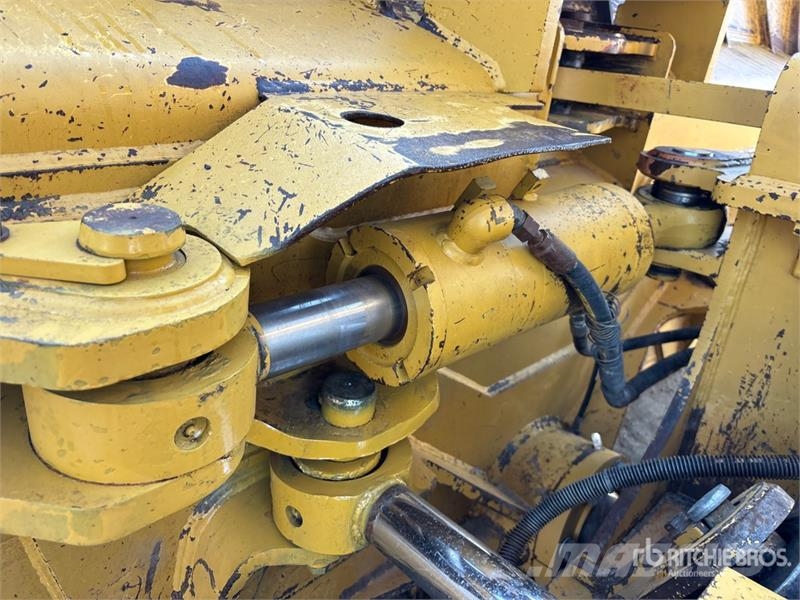 CAT D6T LGP Crawler Dozer Buldožeri guseničari