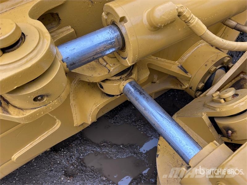 CAT D6T LGP Crawler Dozer lánctalpas dózerek