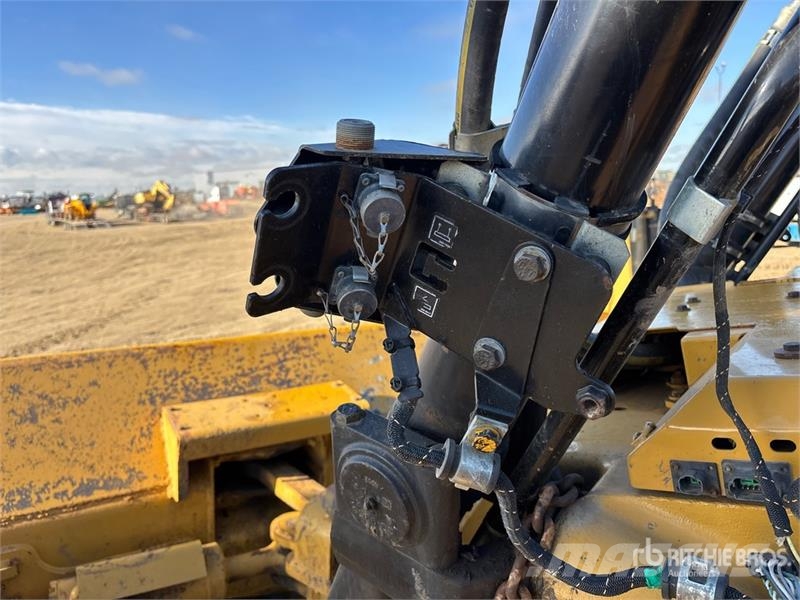 CAT D6T LGP Crawler Dozer (Inoperable) Buldožeri gusjeničari