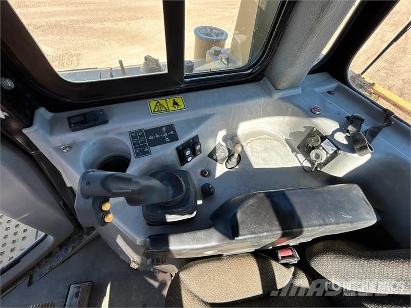 CAT D6T LGP Crawler Dozer Bulldozer
