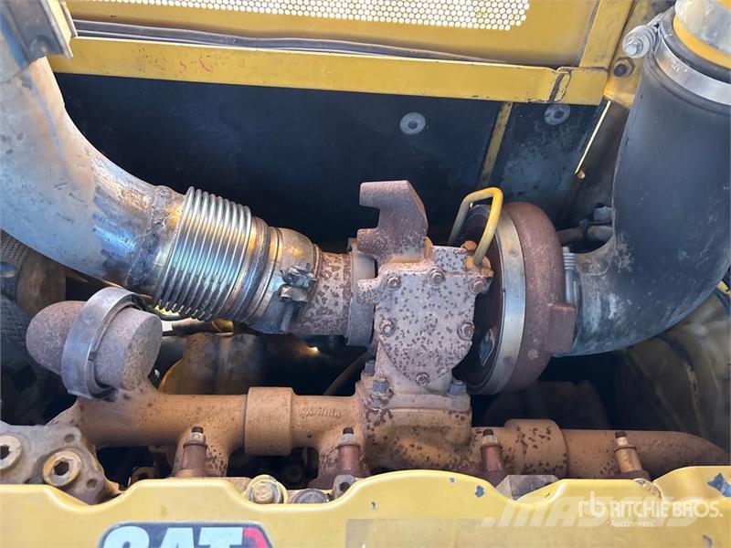 CAT D6T LGP Crawler Dozer Buldožeri guseničari
