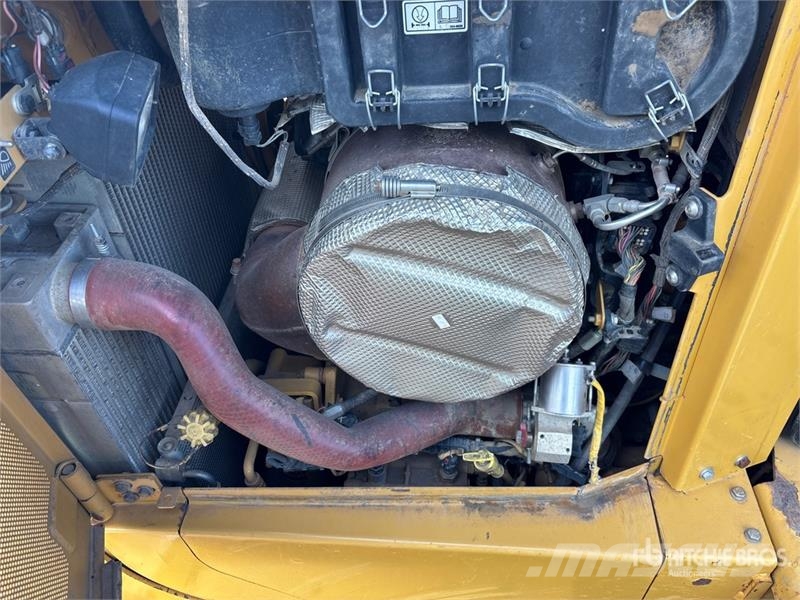 CAT D6T LGP Crawler Dozer Верижни булдозери